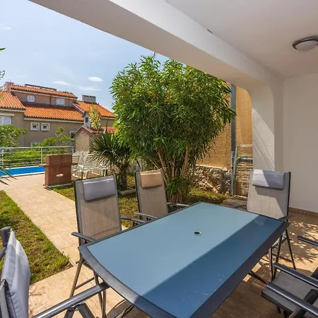 Lägenhet Abert Susi *