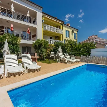 Abert Susi Apartment Novi Vinodolski