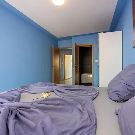 Abert Susi 公寓 诺维·维诺多尔斯基